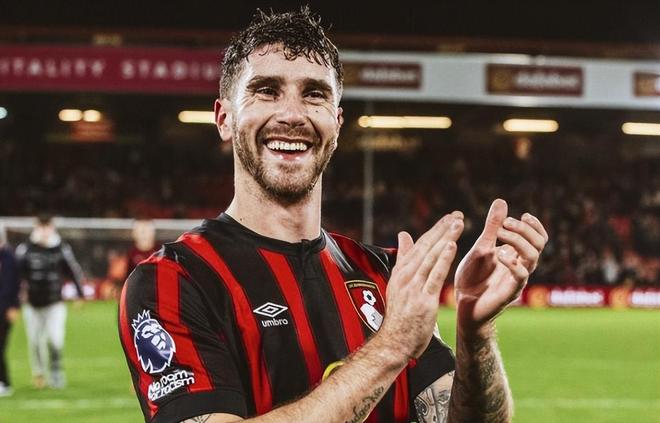 6球9助攻！英超游出一条大鱼，阿根廷铁卫即将自由身，4豪强疯抢